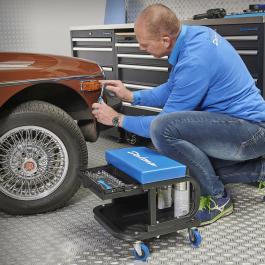 Werkstatthocker und Werkstattliegen