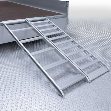 Extra breite Auffahrrampe mit Treppe