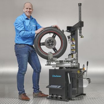 Reifenmontiermaschine für Pkws 26"